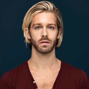 Meet your Posher, Cameron